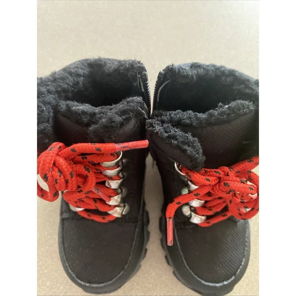 Boys Nautica Boots For Hiking Snow Or Winter Size 6